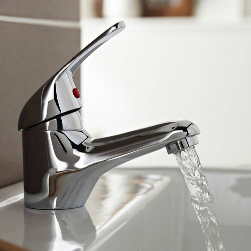 Flow Essential Lever Basin Tap